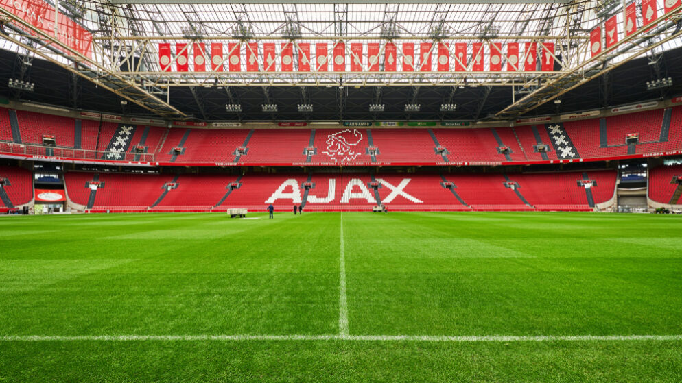 Ajax bestätigt Gespräche mit erfahrenem Duo, um Ordnung ins Chaos zu bringen