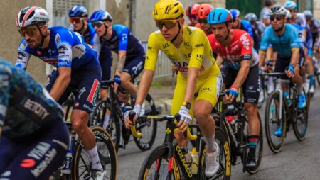 Tour de France Preisgeld & Prämien: Das verdienen die Profis bei der Tour 2025 im Überblick