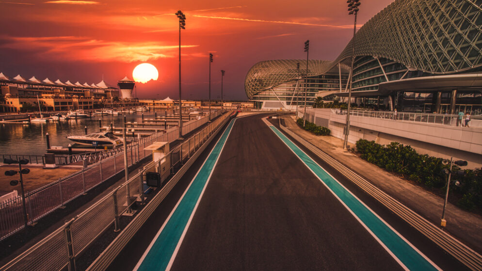 Formel 1 Finale in Abu Dhabi: Zeitplan, Live-Übertragung (TV/Stream) und WM-Showdown 2025