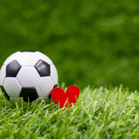 Valentinstag im Fußball: Wenn „Love“, „Amor“ und „Valentine“ auf dem Spielbericht stehen